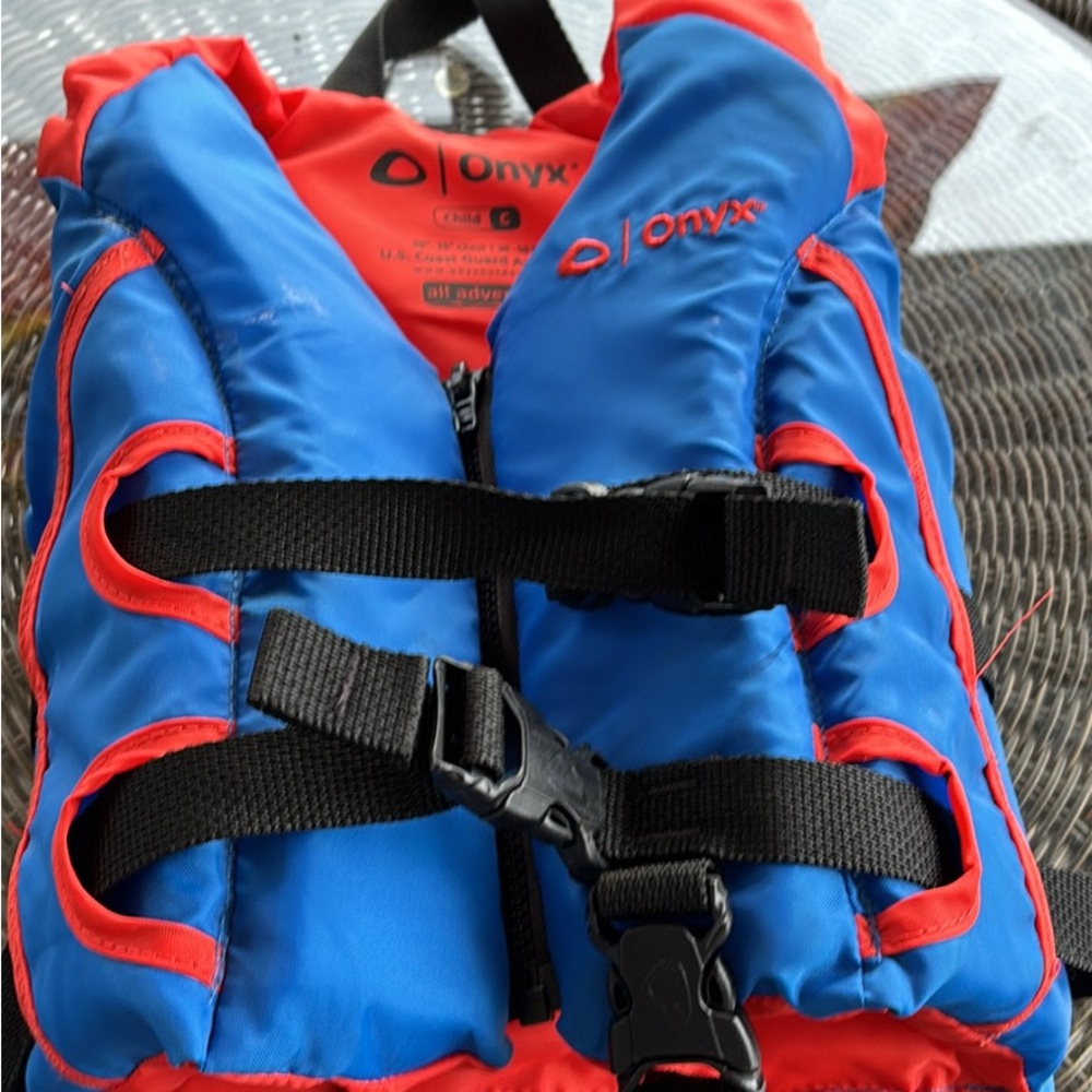 Onyx Kids Life Jacket - Blue and Red
